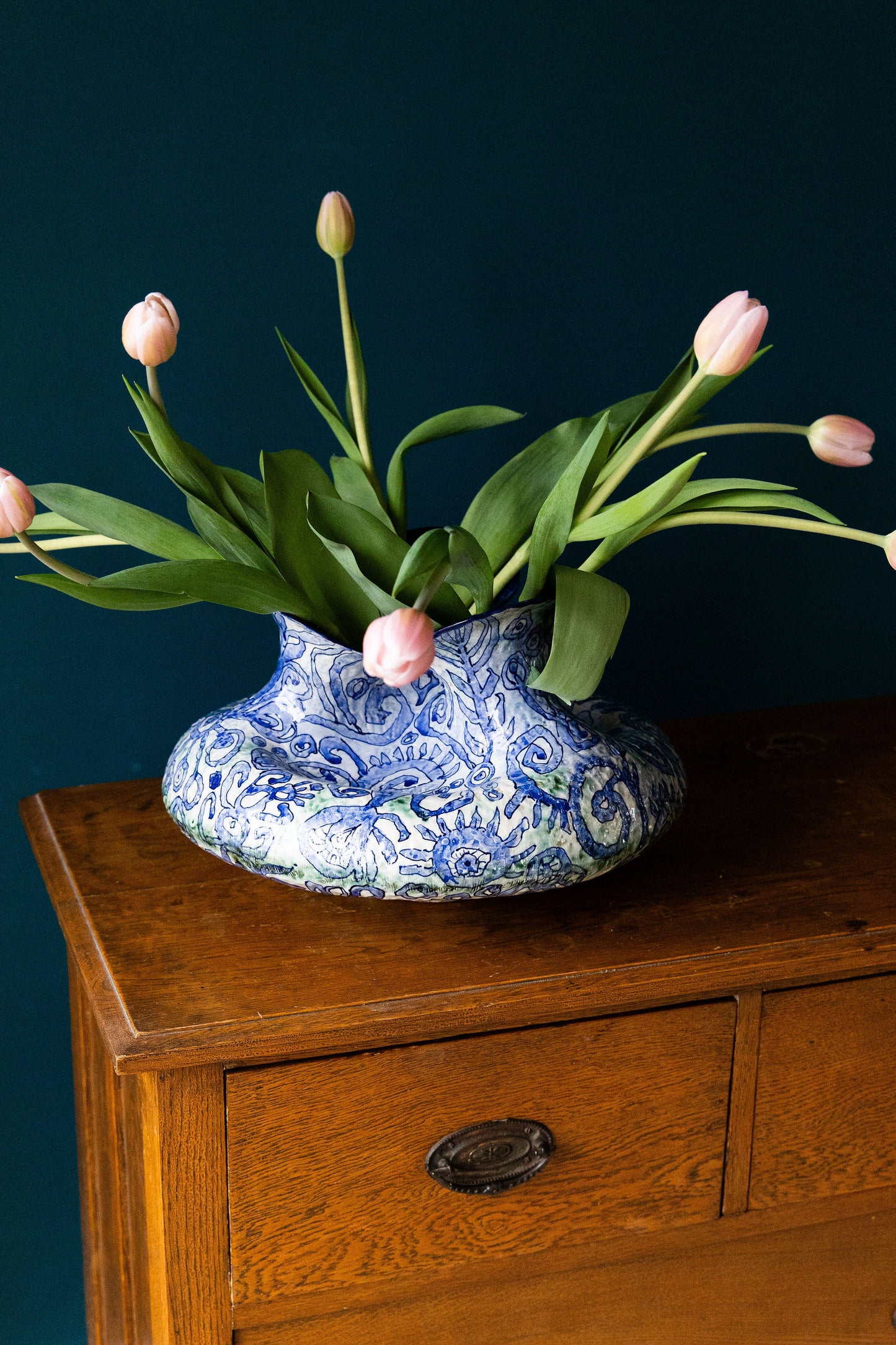 Blue Scribble ~ Tulipiere Vase