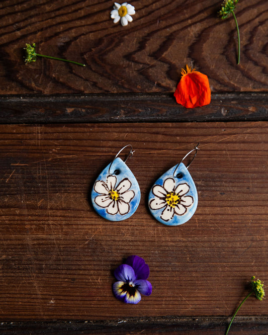 Daisy Sky Earrings ~ Droplet Small