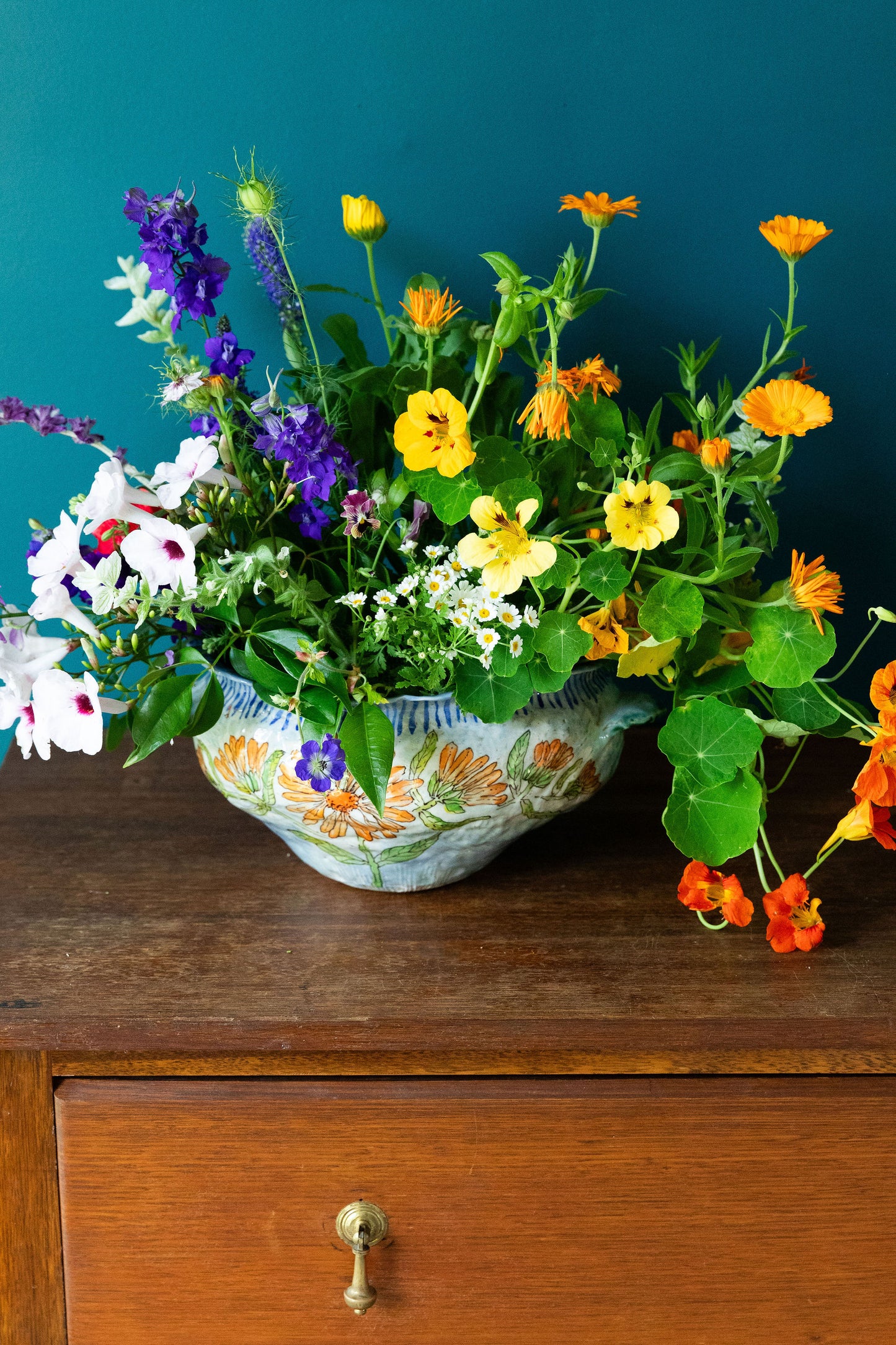 Calendula Castle Terrine~Vase