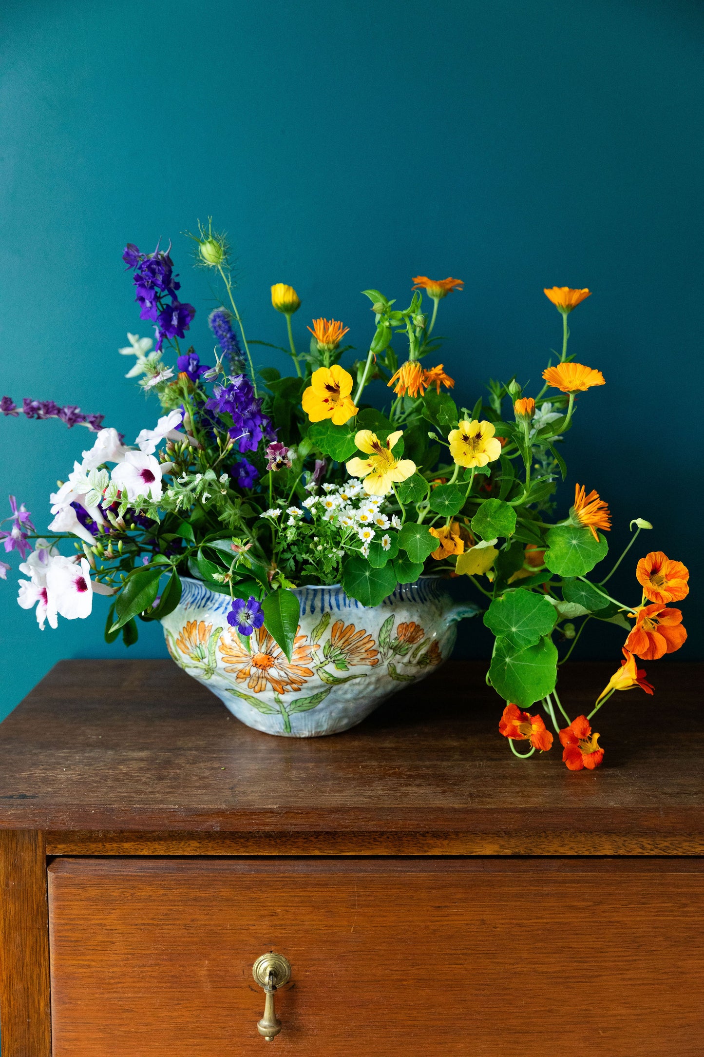 Calendula Castle Terrine~Vase