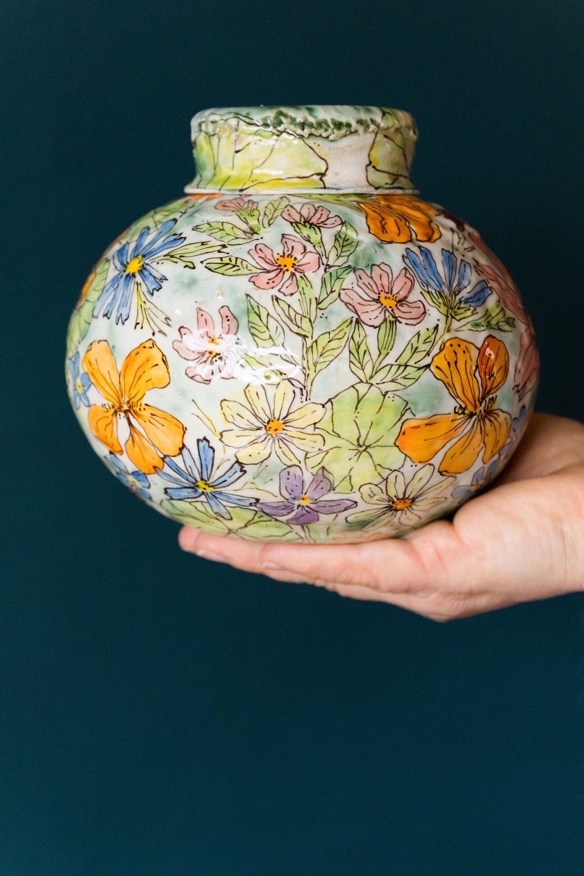 Windflower Garden Urn
