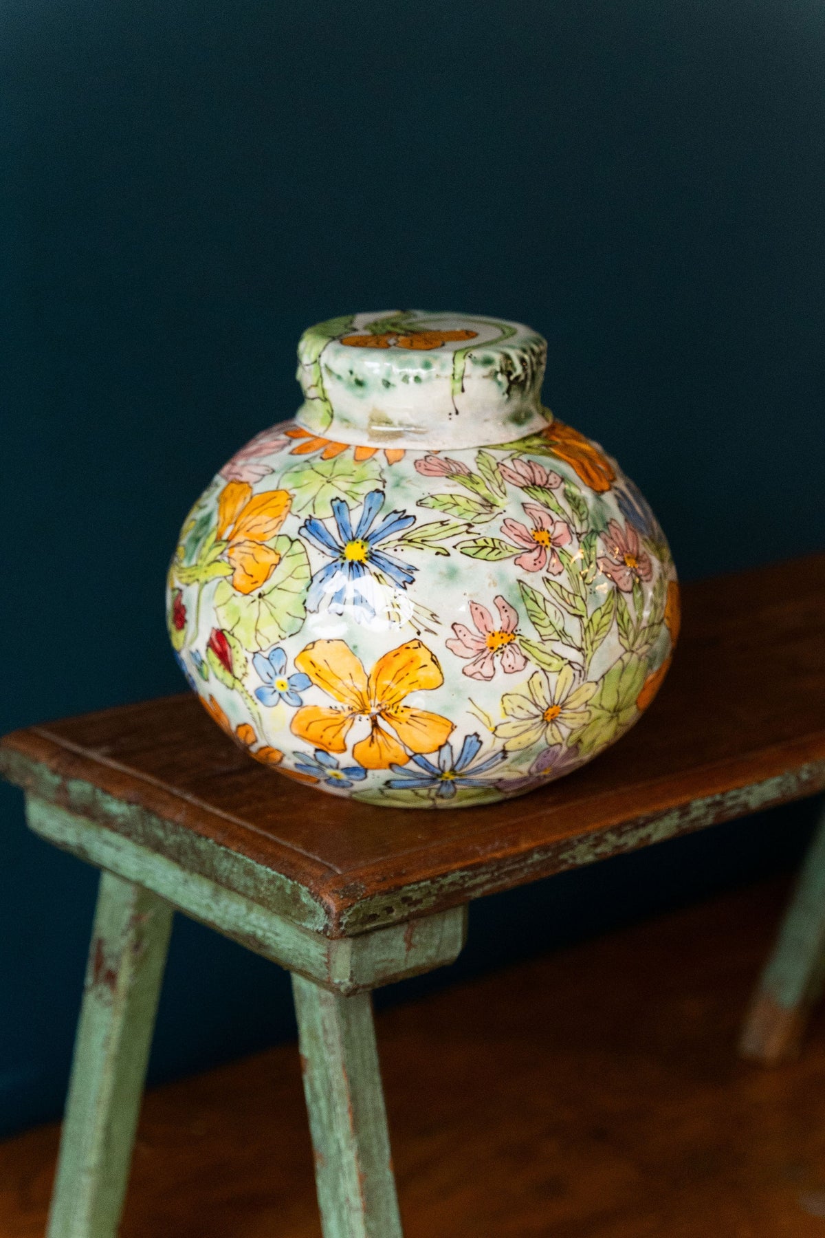Windflower Garden Urn