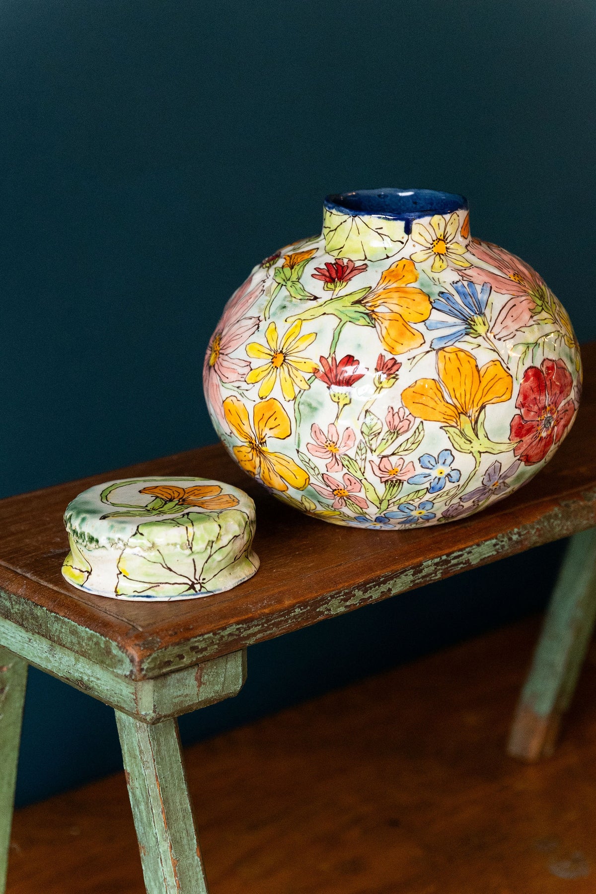 Windflower Garden Urn